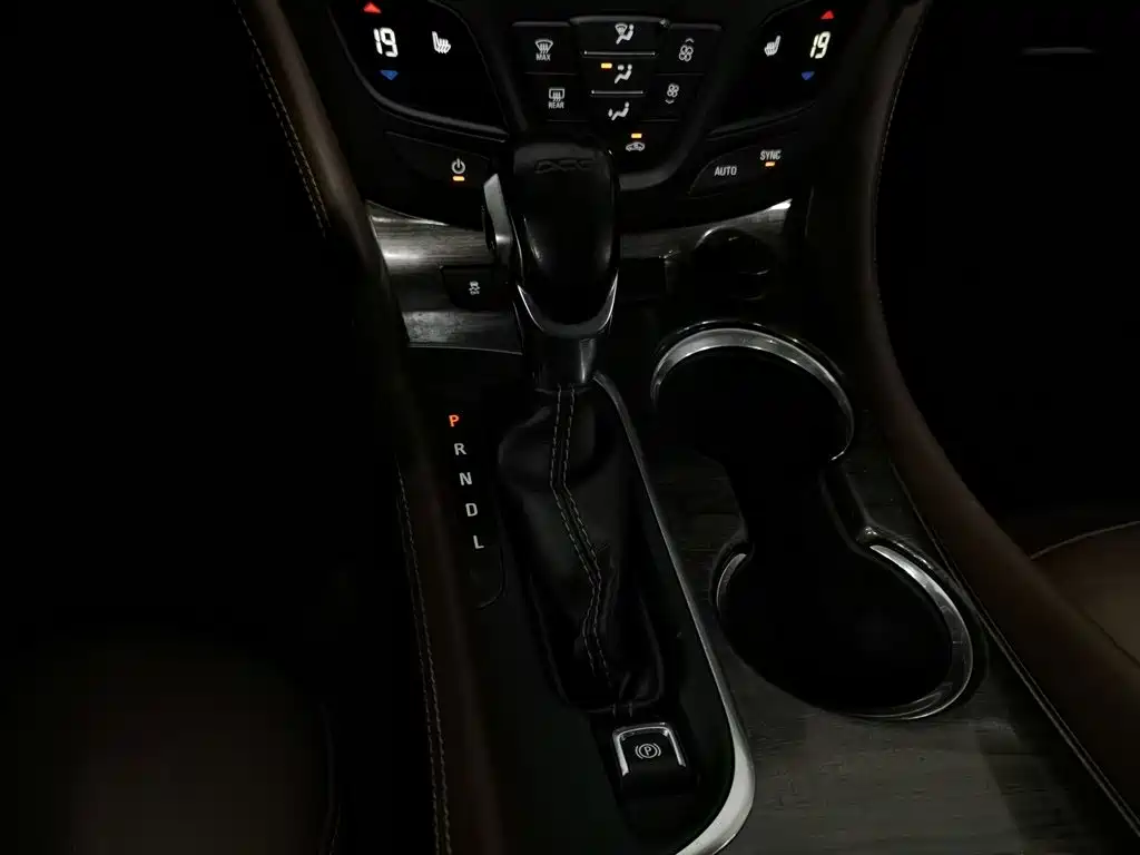 Buick Envision Plus — миниатюра 13