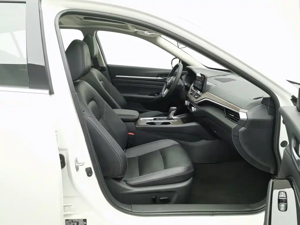 Nissan Teana — миниатюра 23