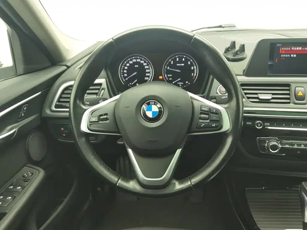 BMW 1 Series — миниатюра 11