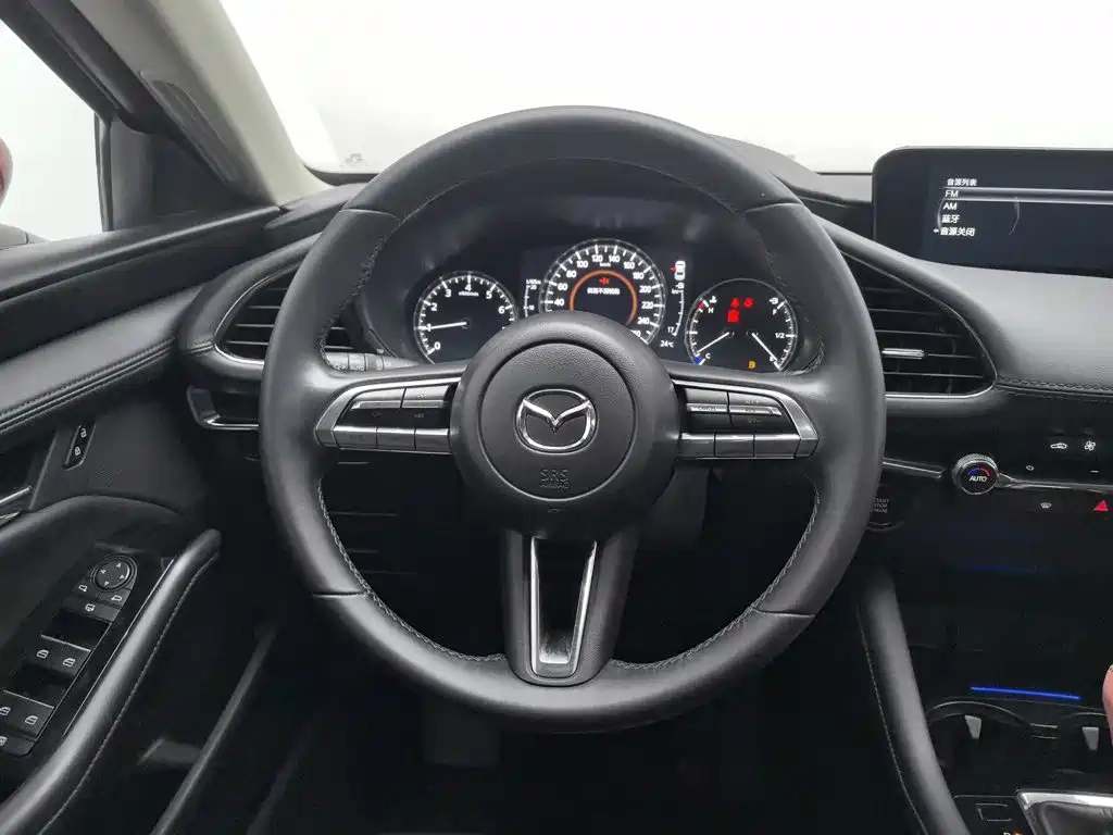 Mazda 3 Axela — миниатюра 11