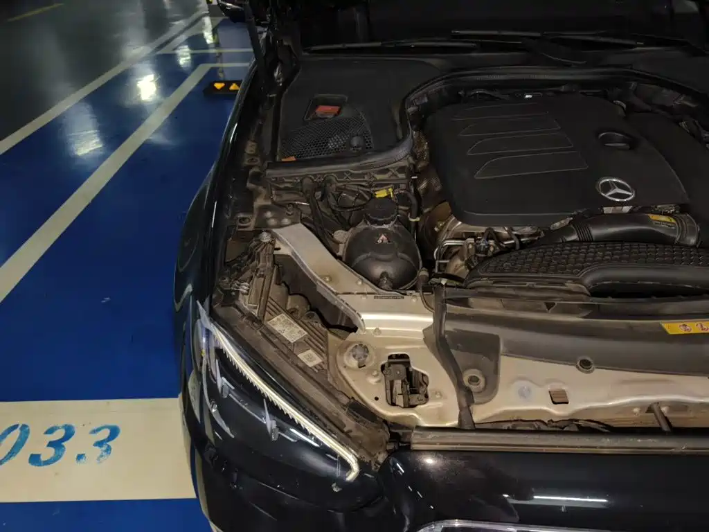 Mercedes-Benz E-Class — миниатюра 20