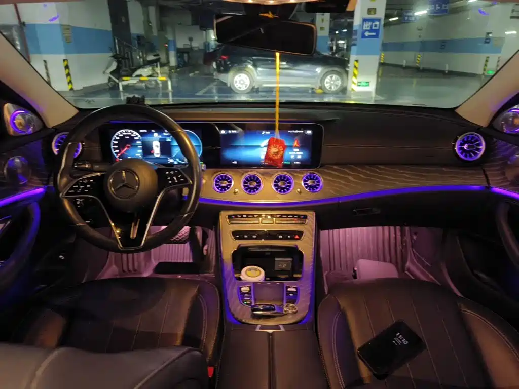 Mercedes-Benz E-Class — миниатюра 5