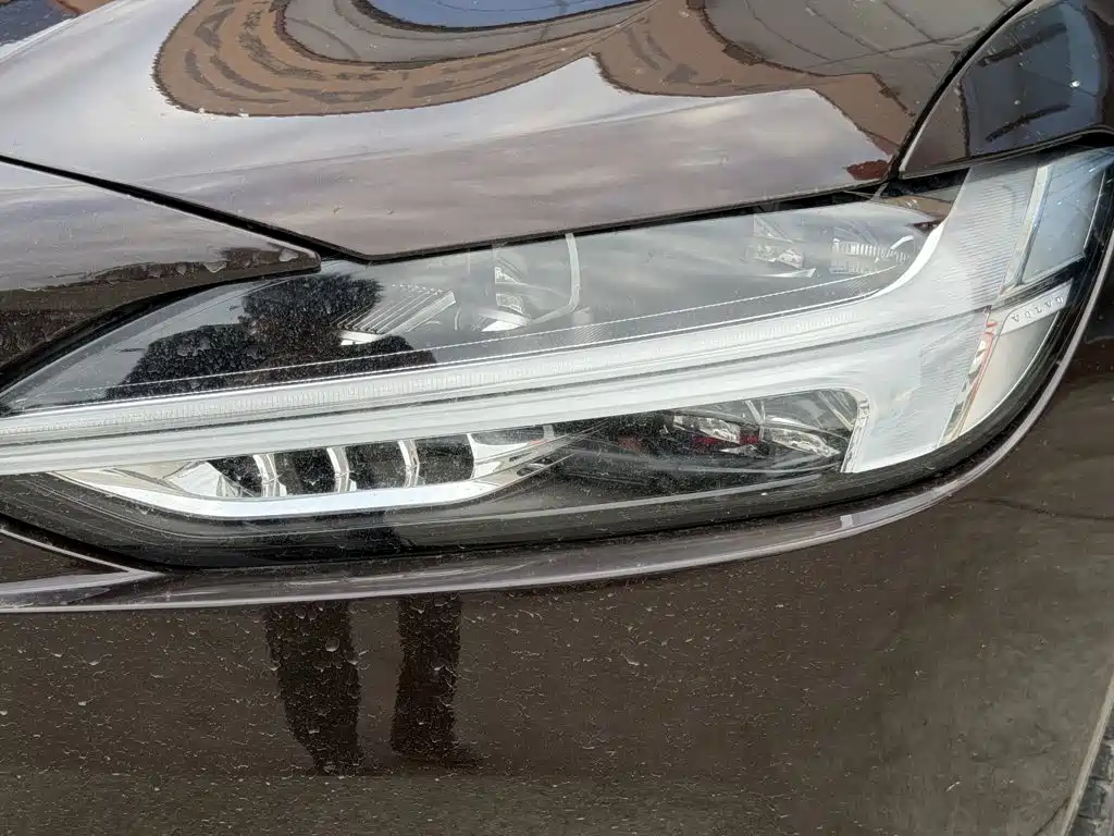 Volvo S90 — миниатюра 4