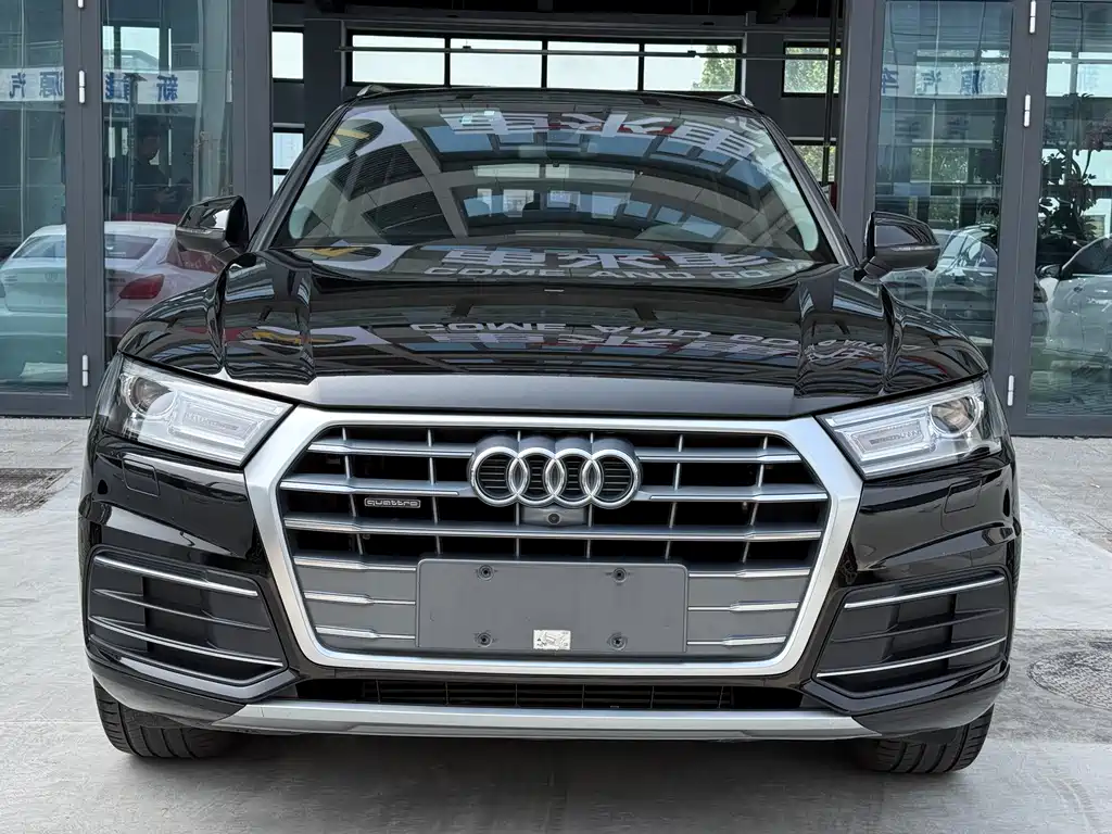 Audi Q5L 2019