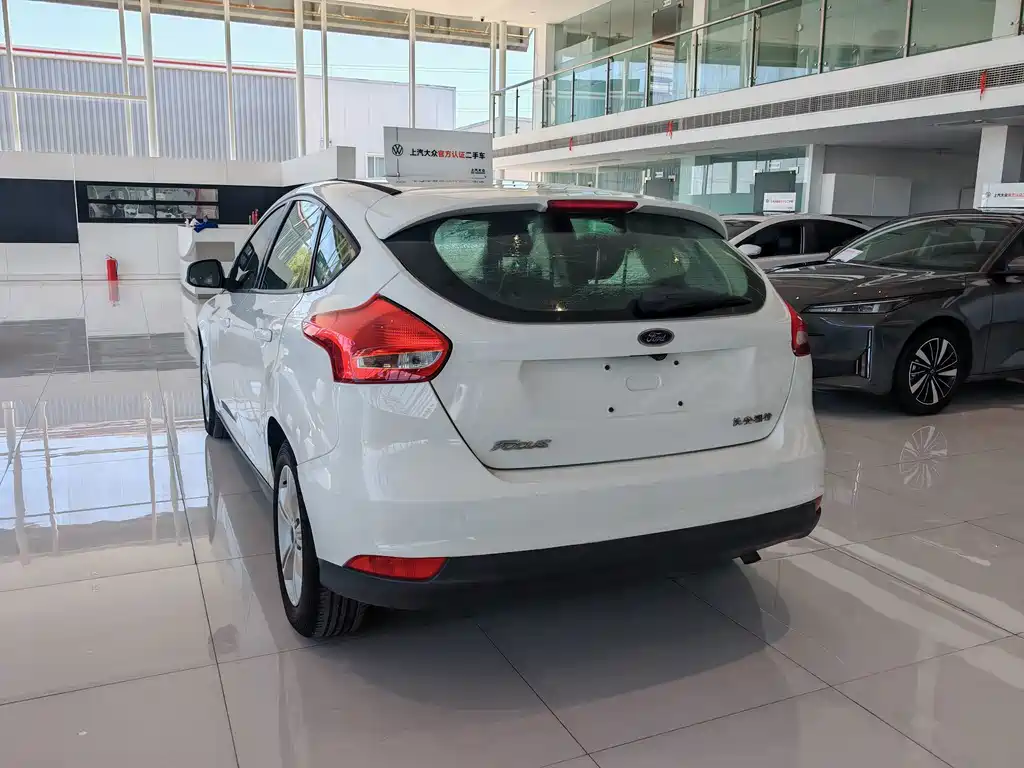 Ford Focus — миниатюра 9