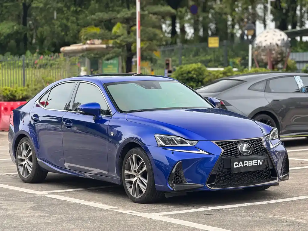 Lexus IS — миниатюра 3