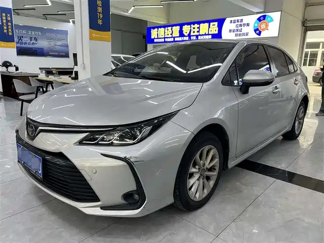 TOYOTA COROLLA