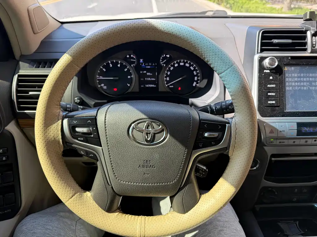 Toyota Prado — миниатюра 9