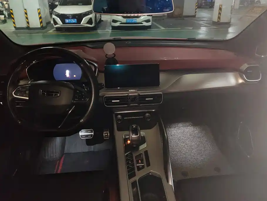 Geely Binyue — миниатюра 12