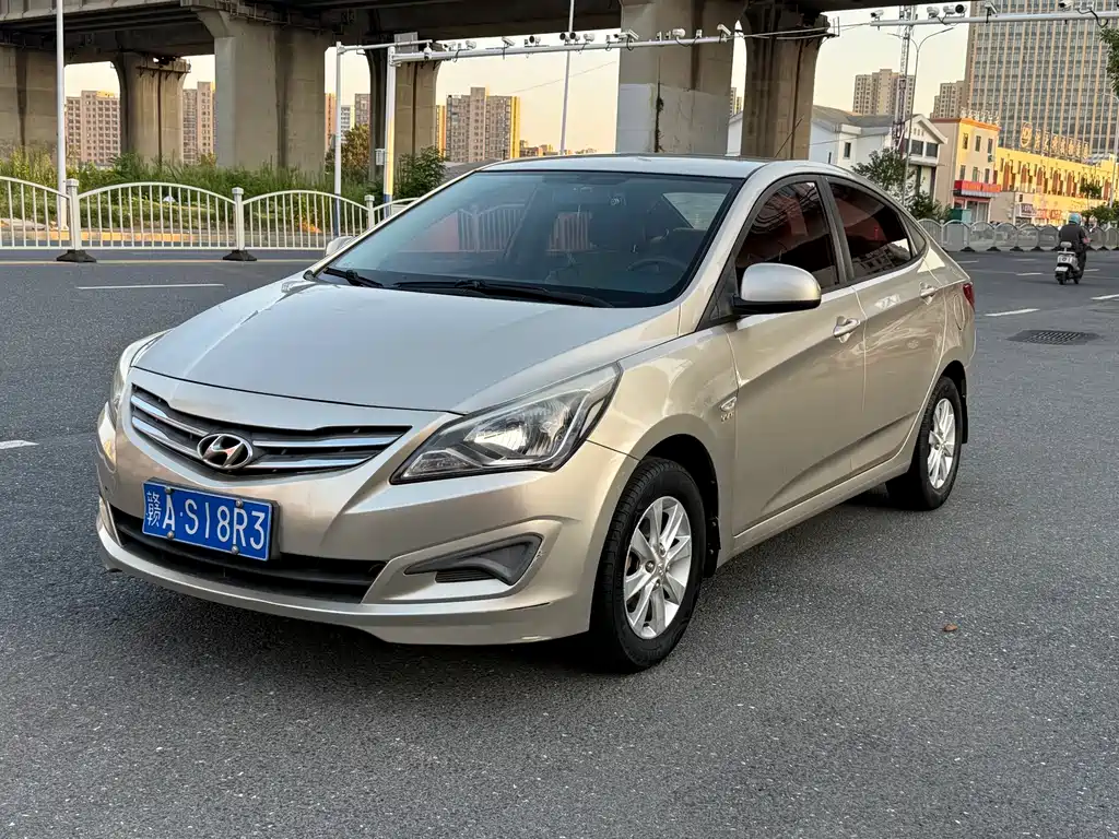 Hyundai Verna — миниатюра 3