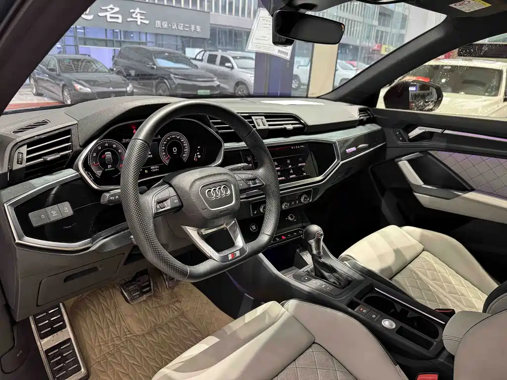 Audi Q3 — миниатюра 6