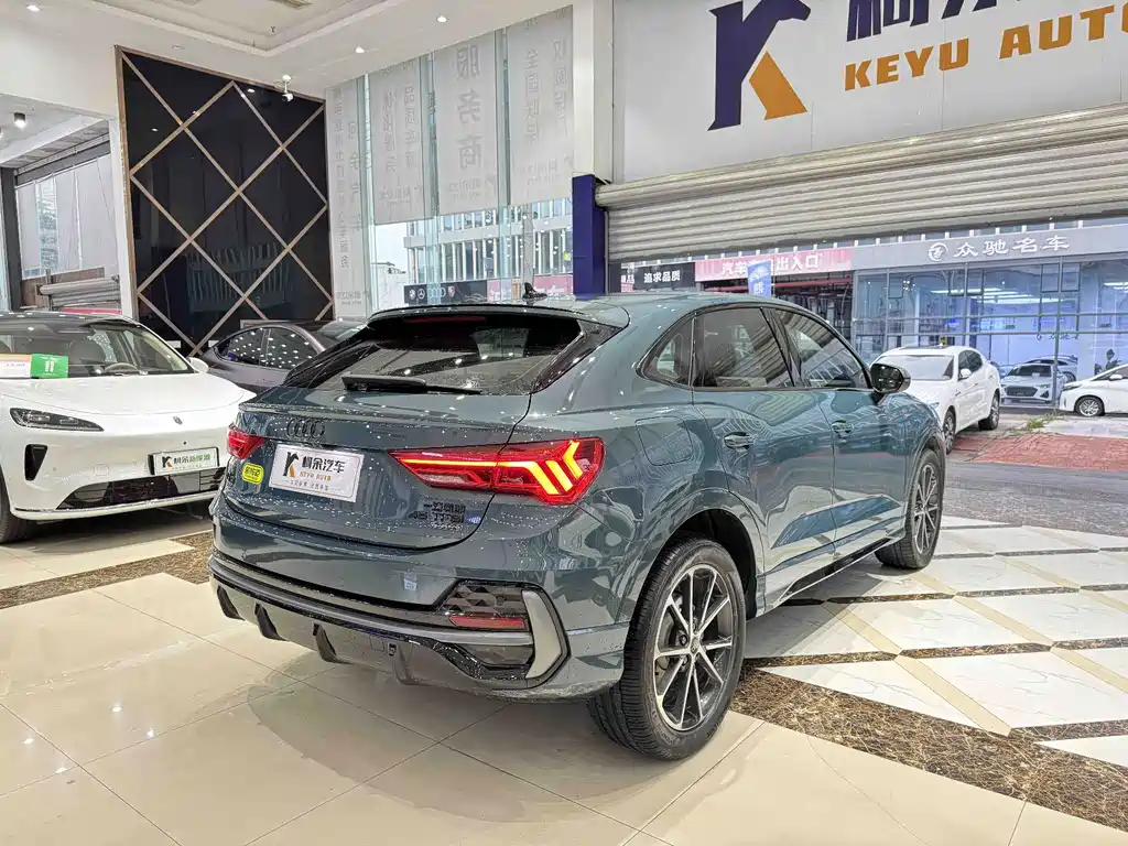 Audi Q3 — миниатюра 15