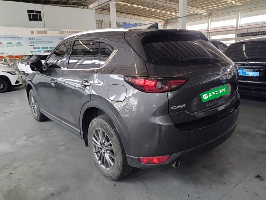 Mazda CX-5 2.0 л 2021 г. Серебристо-серый, пробег 48200 км