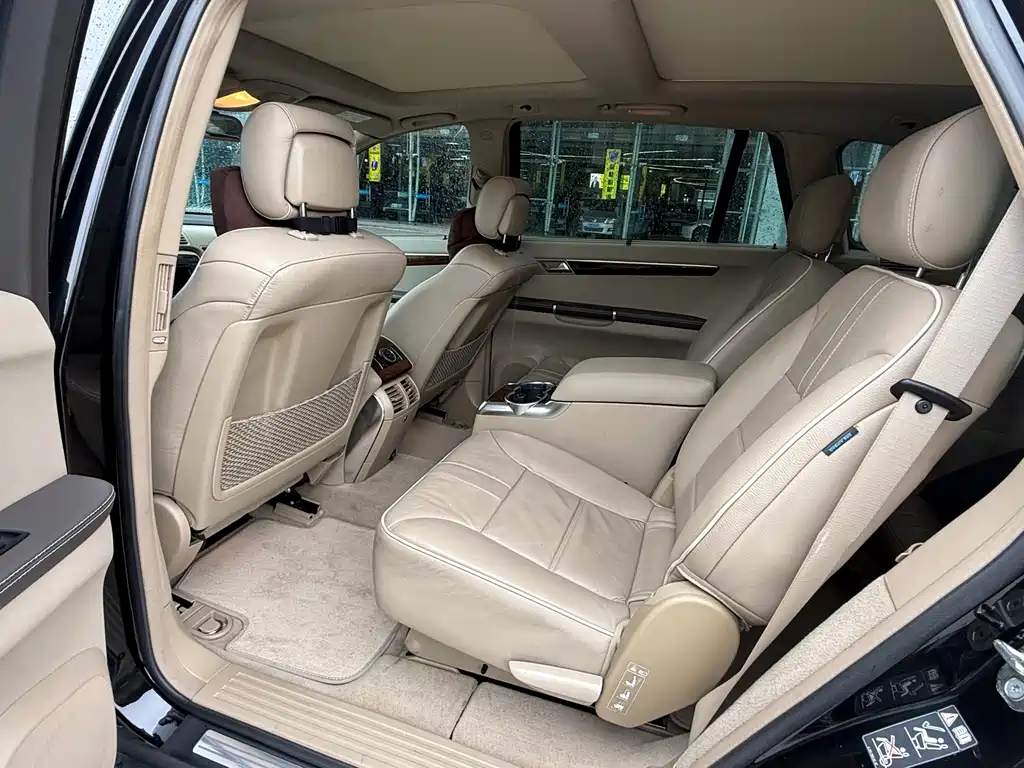 Mercedes-Benz R 2011 R 300 L Luxury