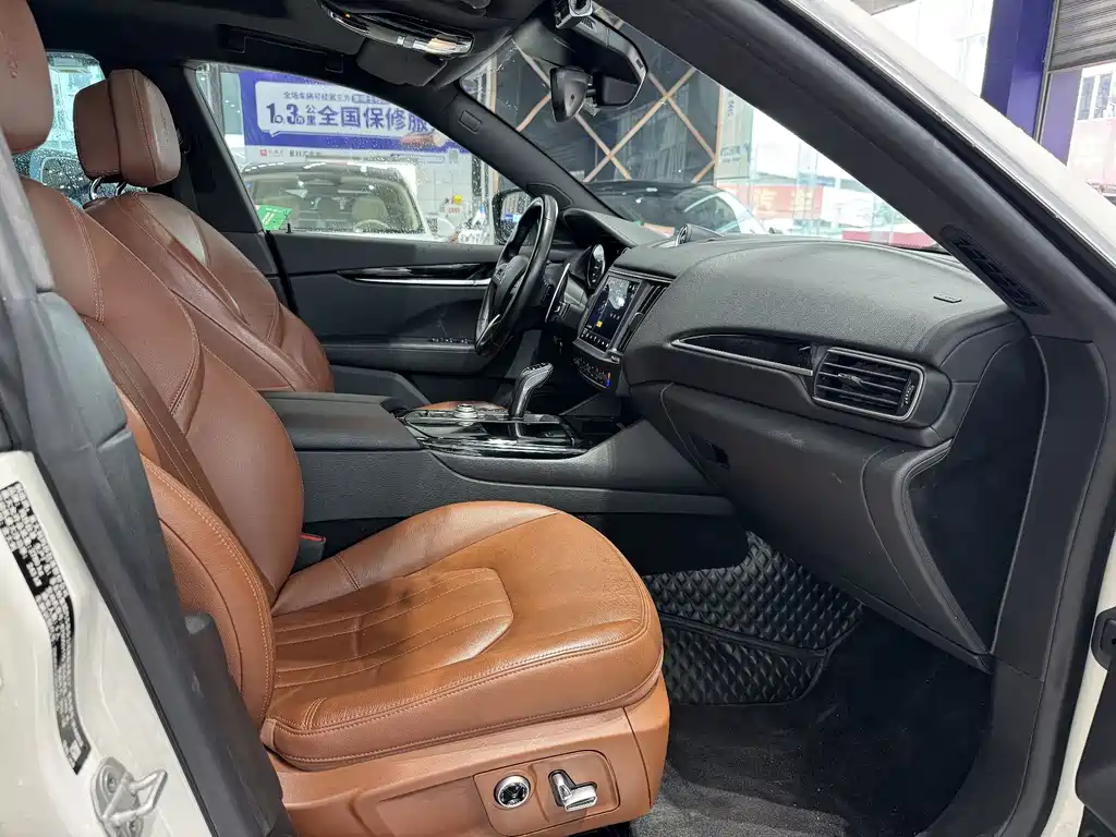 Maserati Levante — миниатюра 14