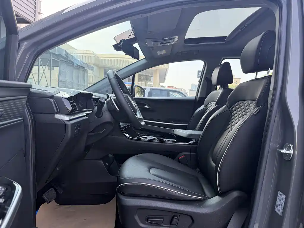 Hyundai Custo — миниатюра 10