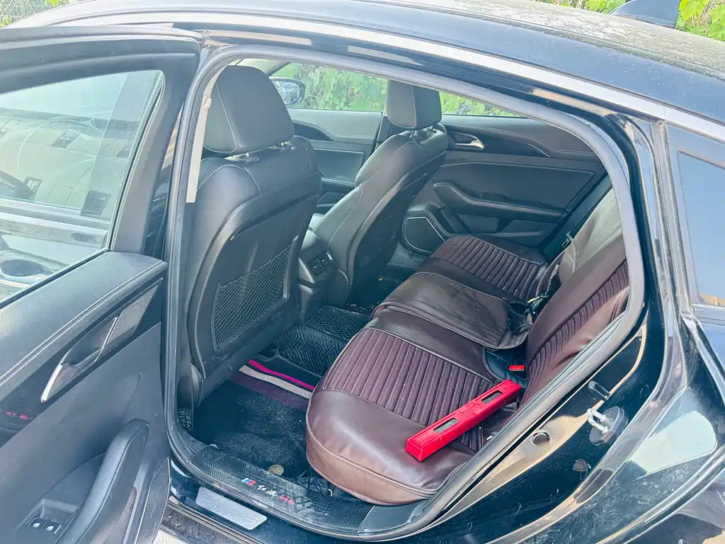 Hongqi H5 2019 30TD