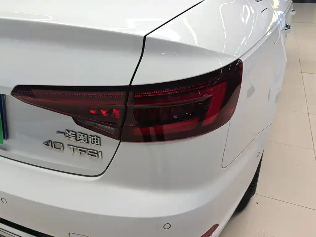 Audi A4L — миниатюра 8