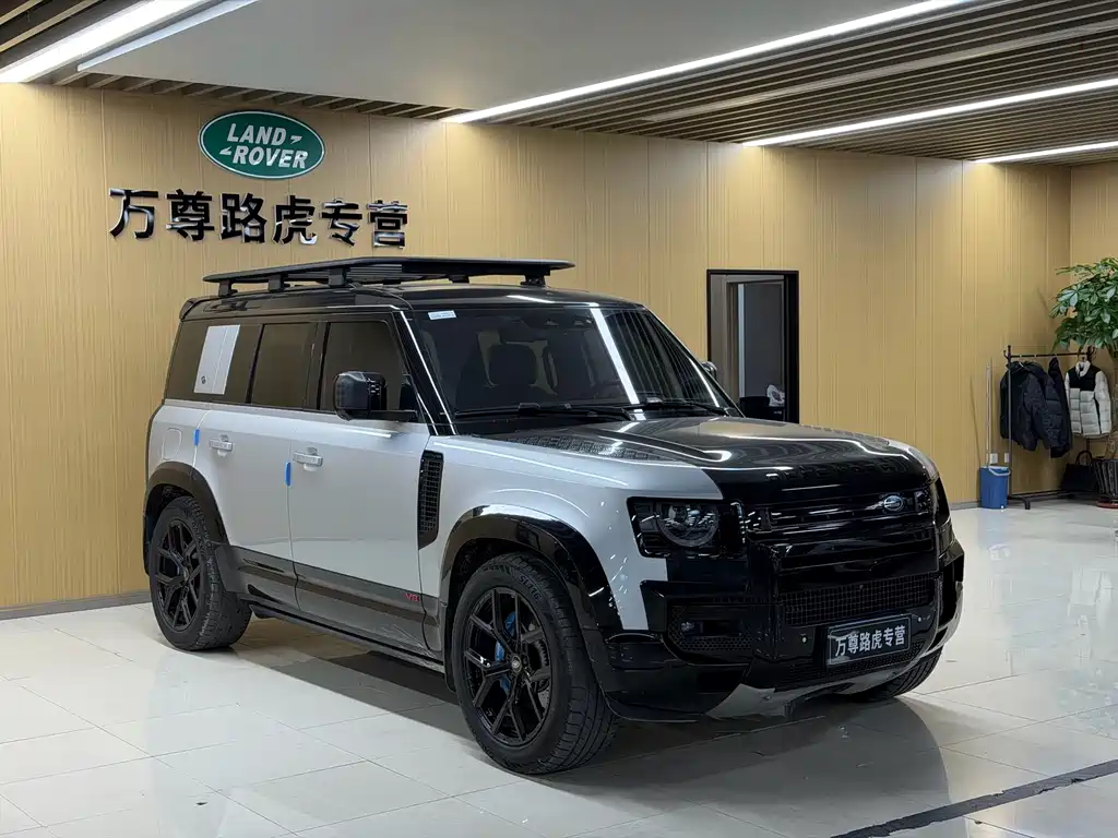Land Rover Defender — миниатюра 3
