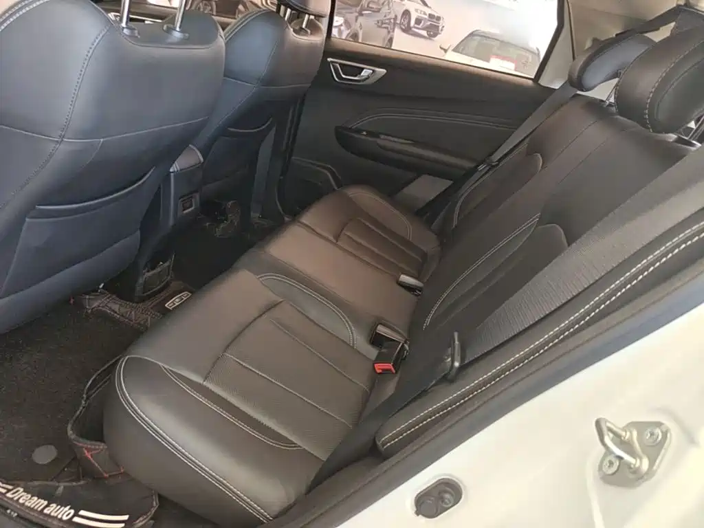Geely Vision X3 — миниатюра 17