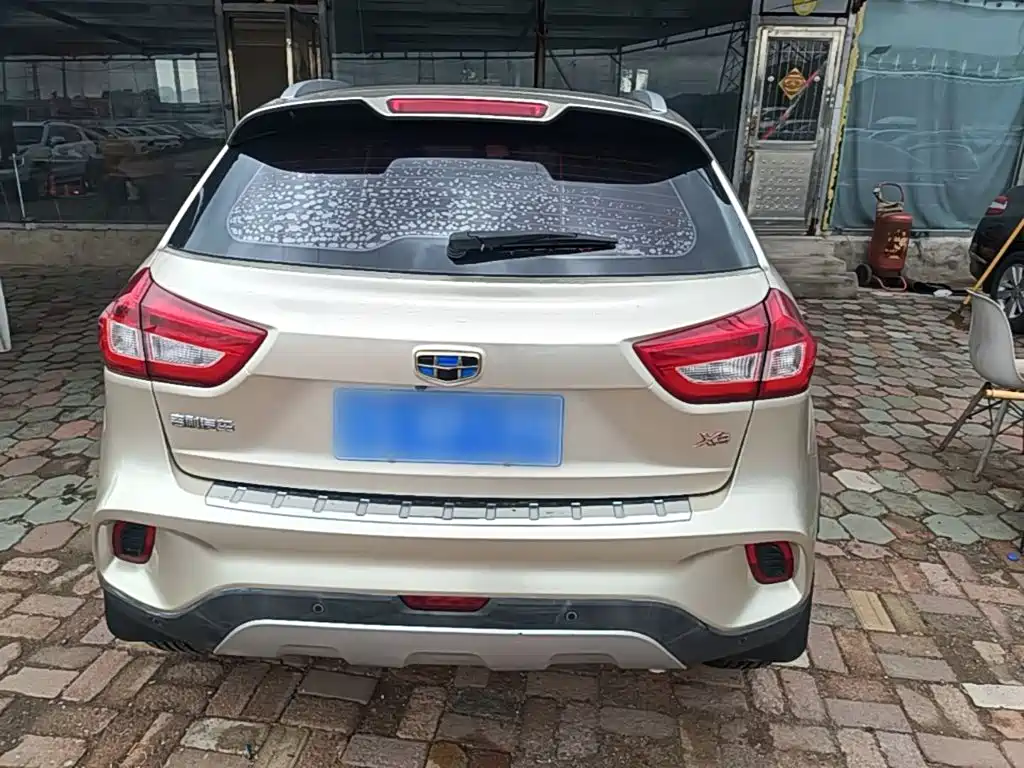Geely Vision X3 — миниатюра 6