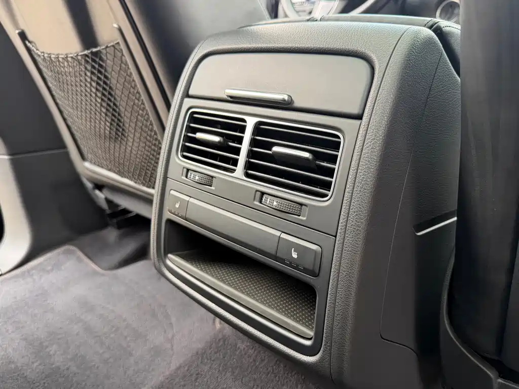 Volkswagen Touareg — миниатюра 11
