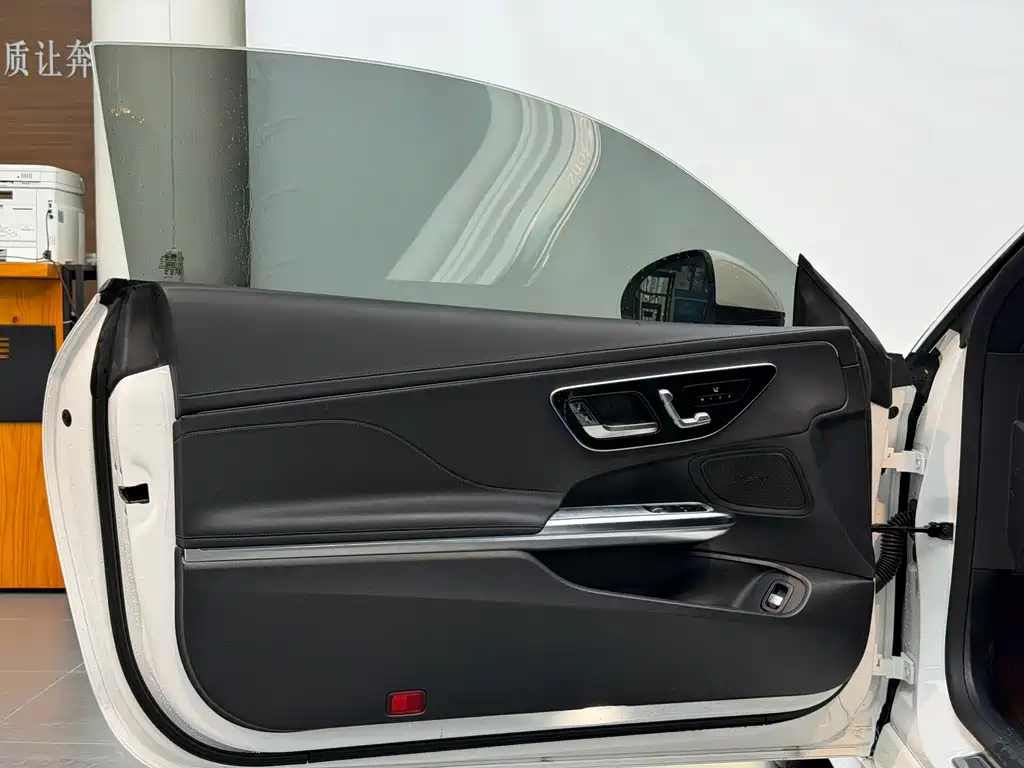Mercedes-Benz CLE — миниатюра 13