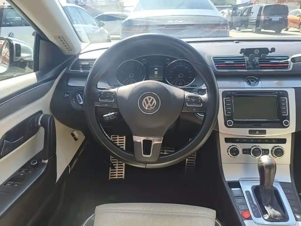 Volkswagen CC — миниатюра 11