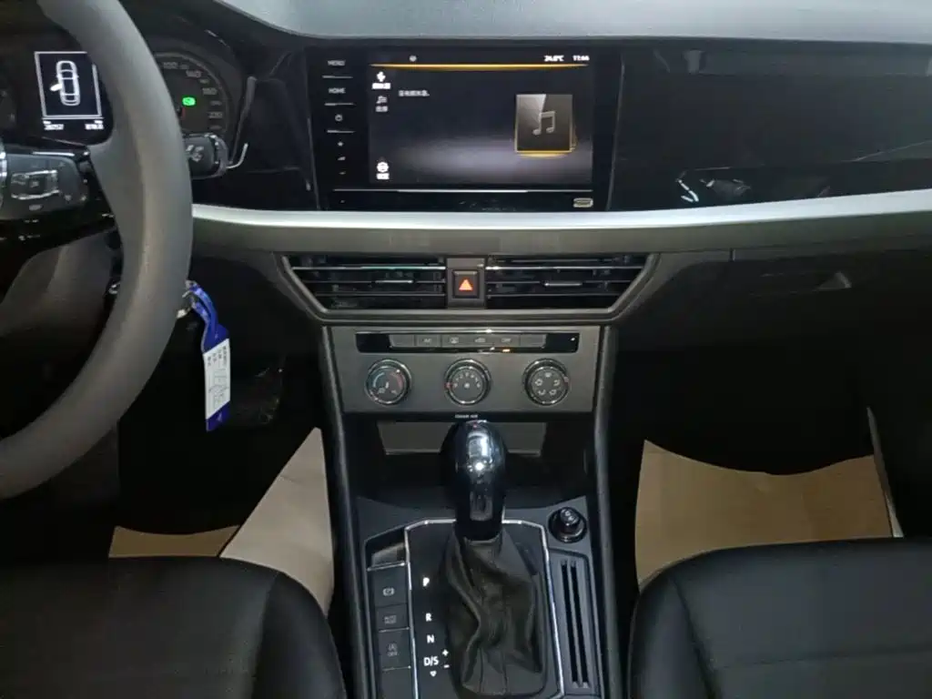 Volkswagen Lavida — миниатюра 13