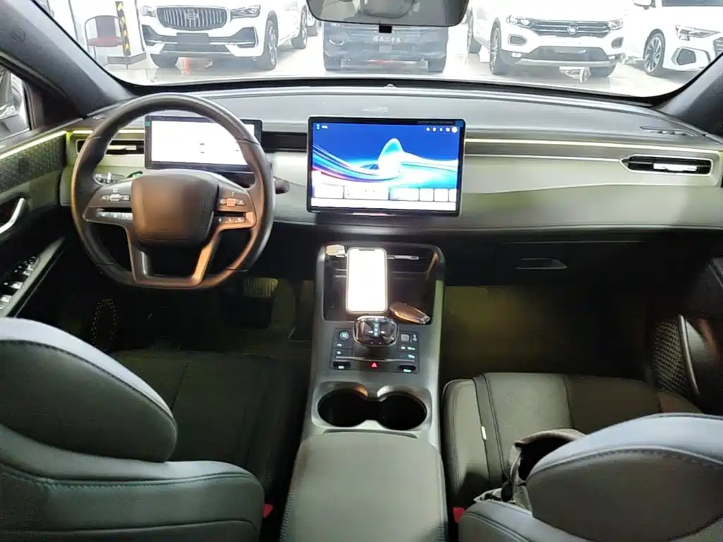 BYD Qin PLUS — миниатюра 10