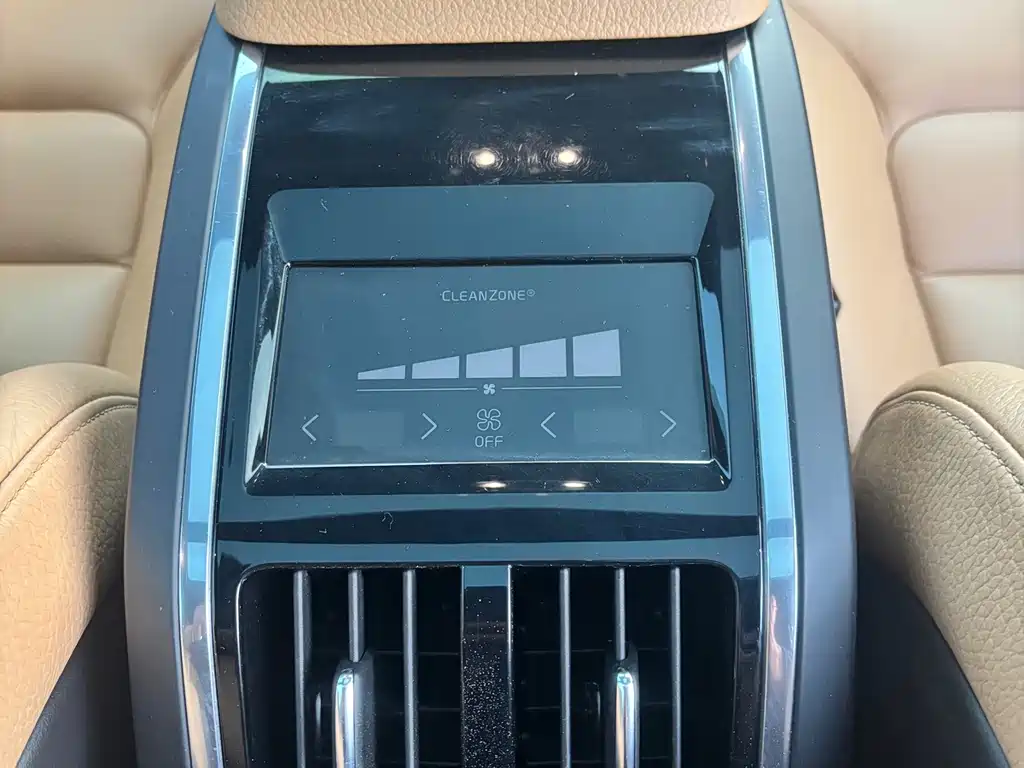 Volvo S90 — миниатюра 14