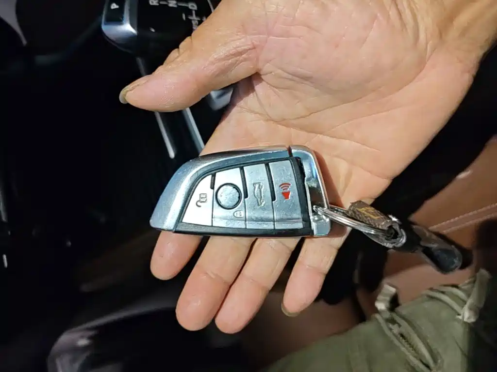 BMW X6 — миниатюра 9