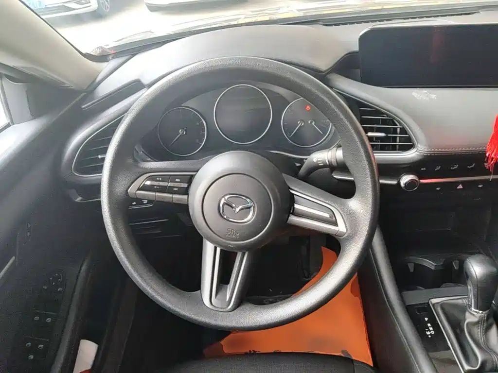 Mazda 3 Axela — миниатюра 11