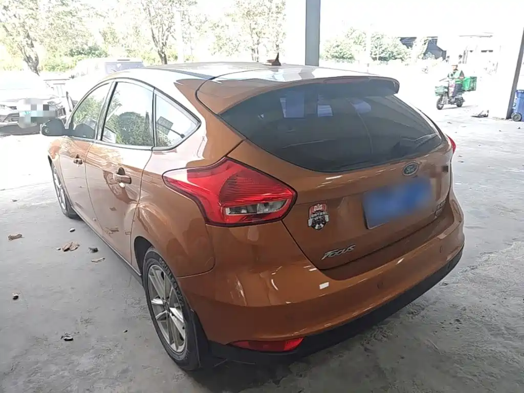 Ford Focus — миниатюра 5