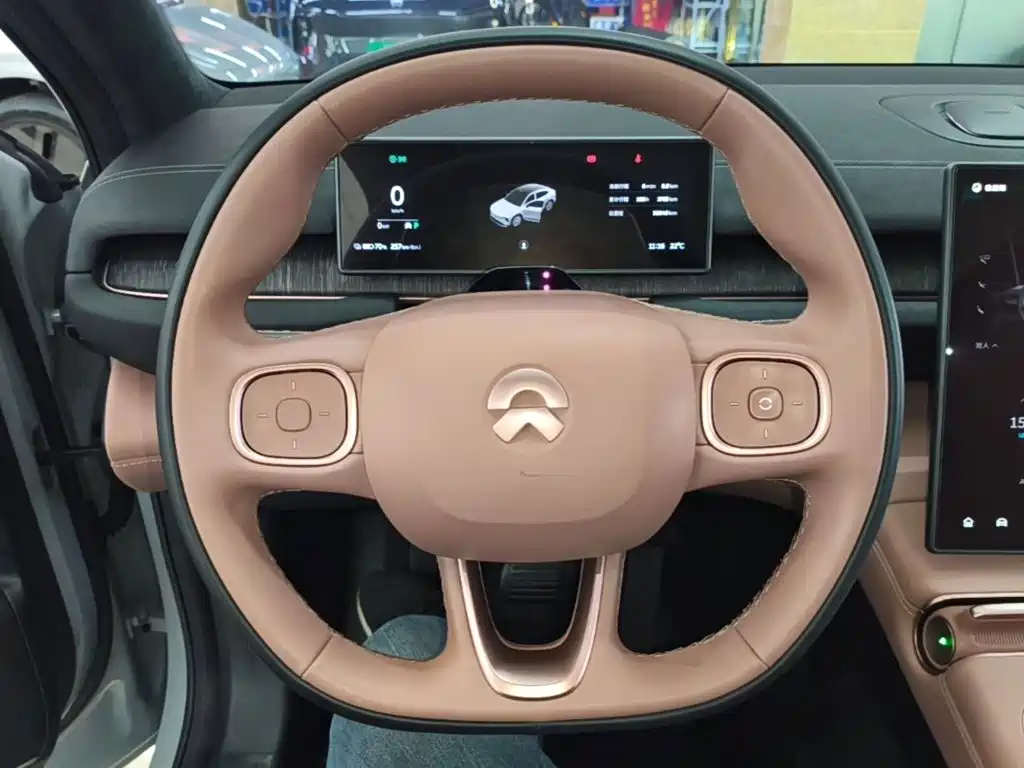 NIO EC6 — миниатюра 11