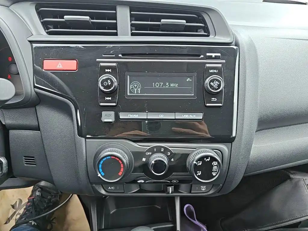 Honda Fit — миниатюра 13