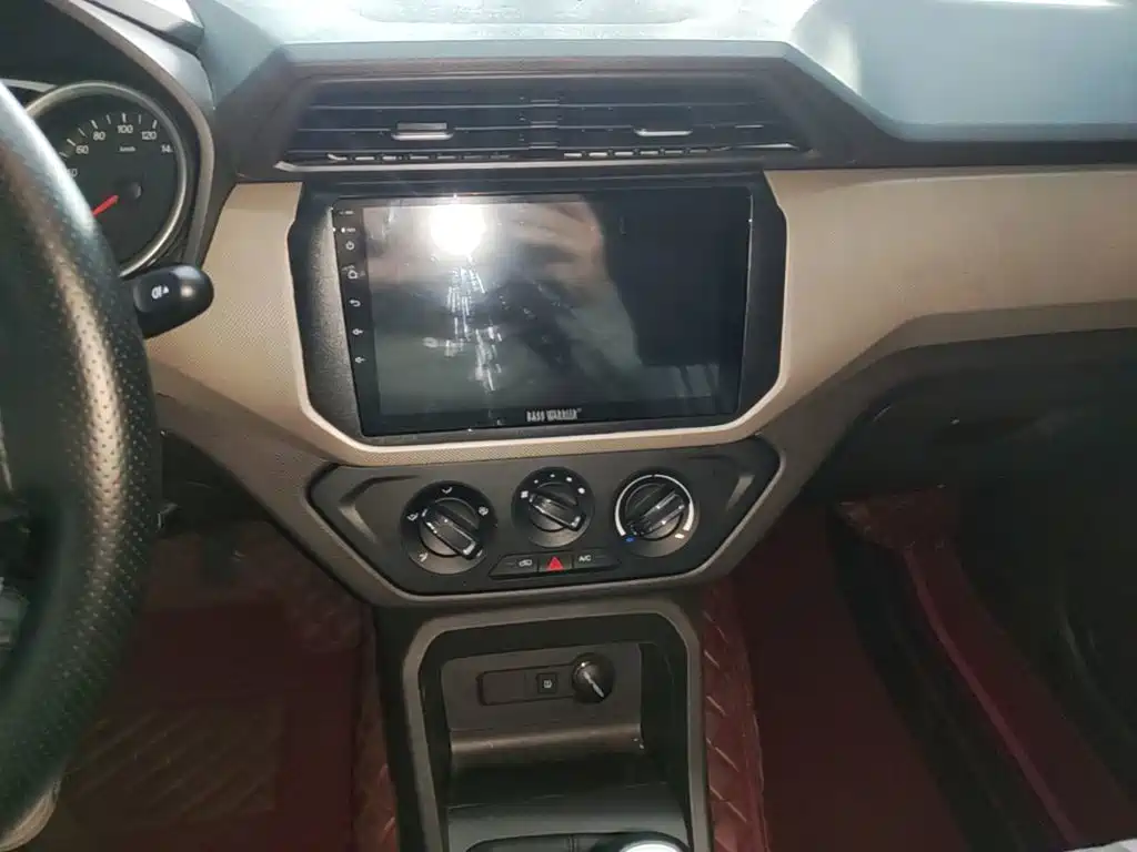 Wuling Hongguang — миниатюра 13