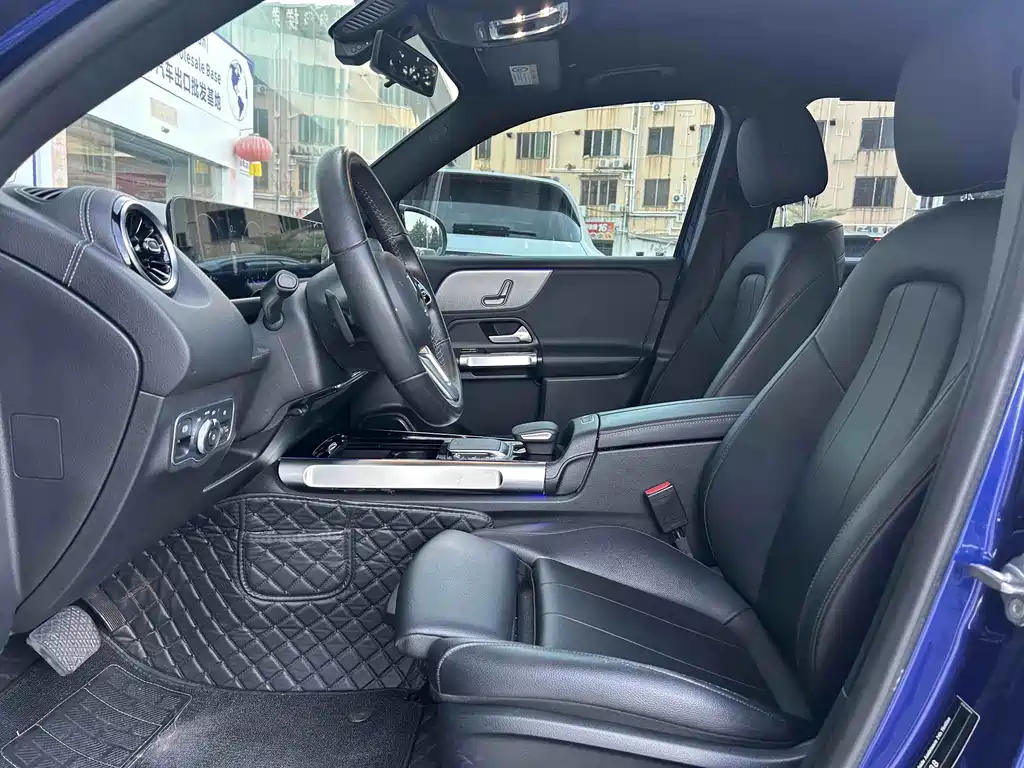 Mercedes-Benz GLB — миниатюра 6