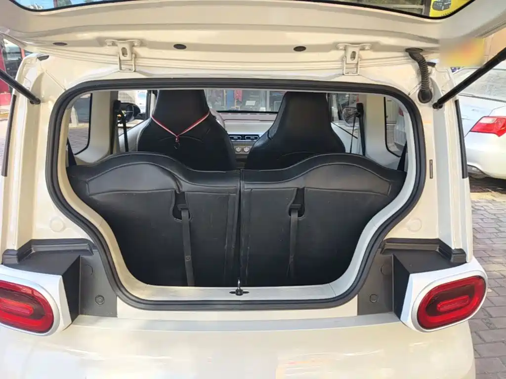 Wuling MINIEV — миниатюра 19