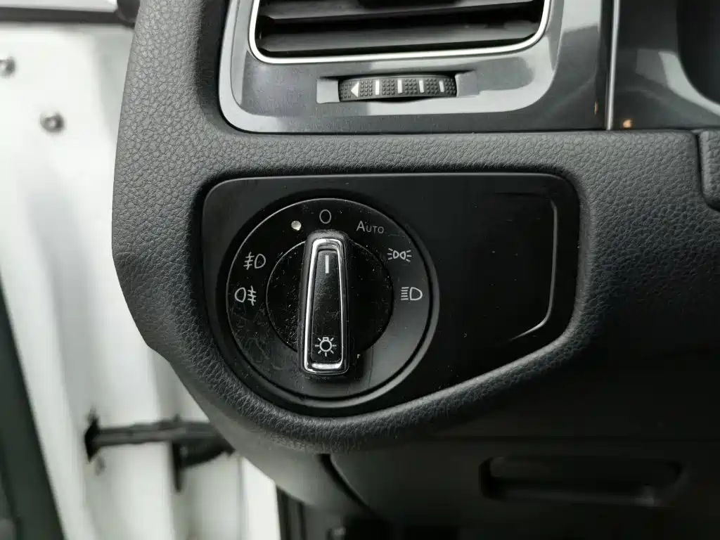 Volkswagen Golf — миниатюра 21