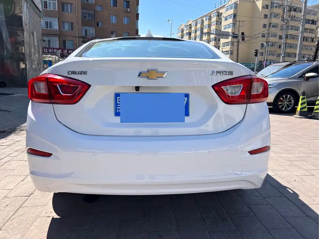 Chevrolet Cruze — миниатюра 5