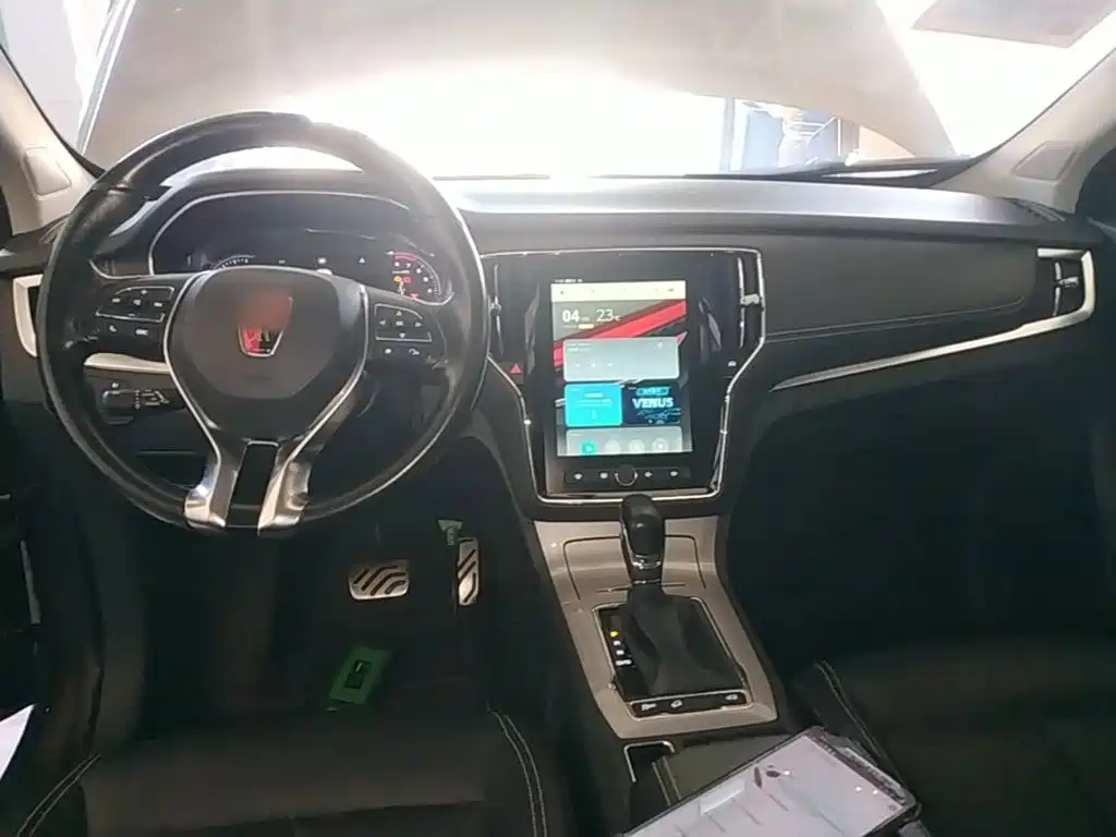 Roewe RX5 — миниатюра 10