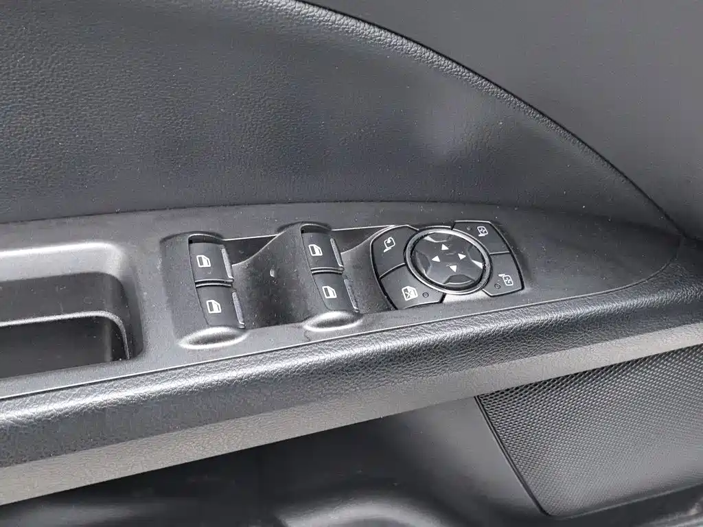 Ford Mondeo — миниатюра 9