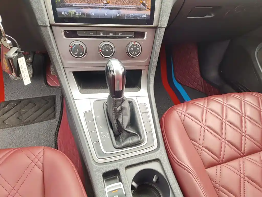Volkswagen Golf — миниатюра 14
