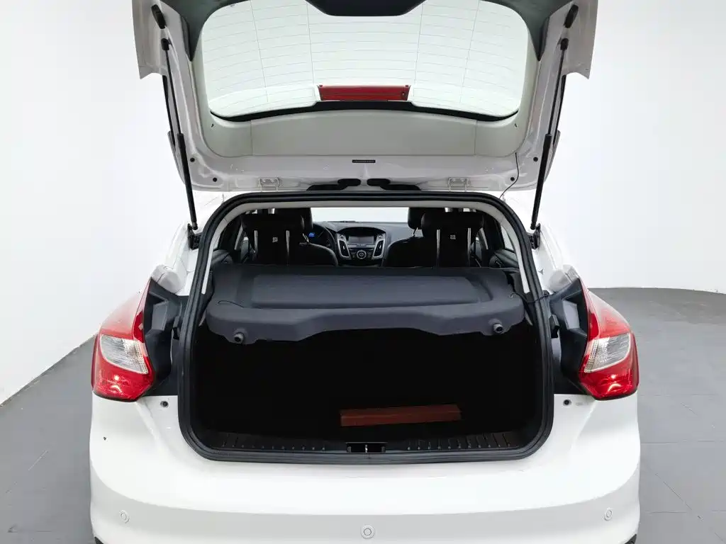 Ford Focus — миниатюра 16
