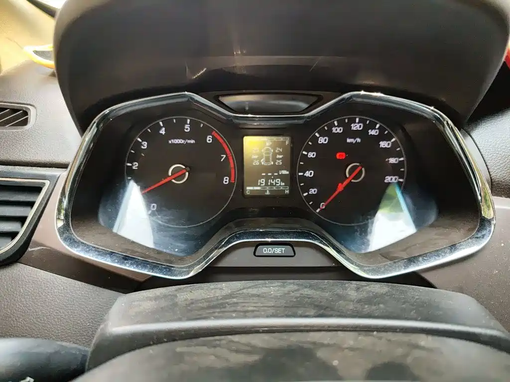 Baojun 310W — миниатюра 8