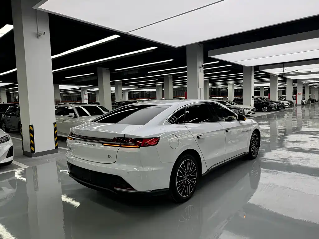 BYD Han — миниатюра 15