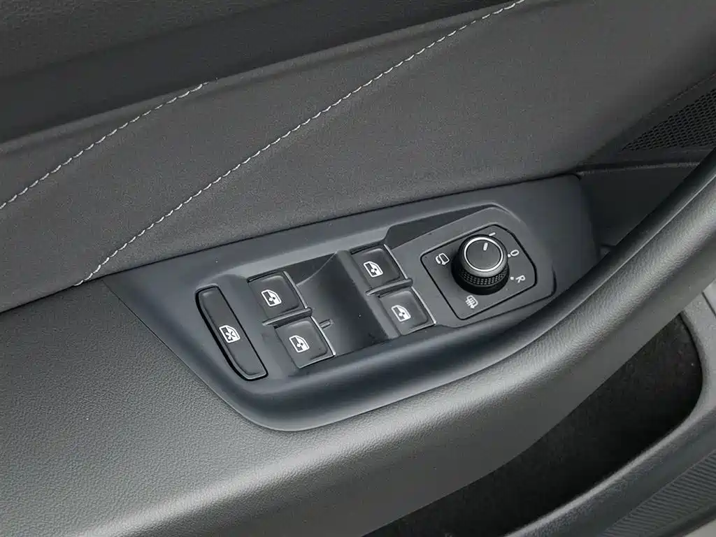 Volkswagen FAW - Passat CC CC 2023 330TSI
