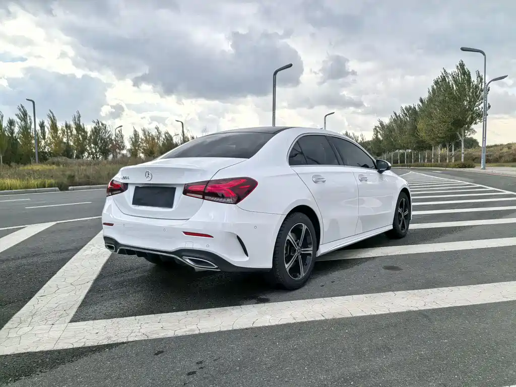 MERCEDES-BENZ A CLASS