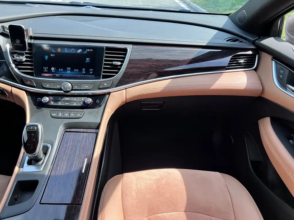 Buick LaCrosse — миниатюра 14